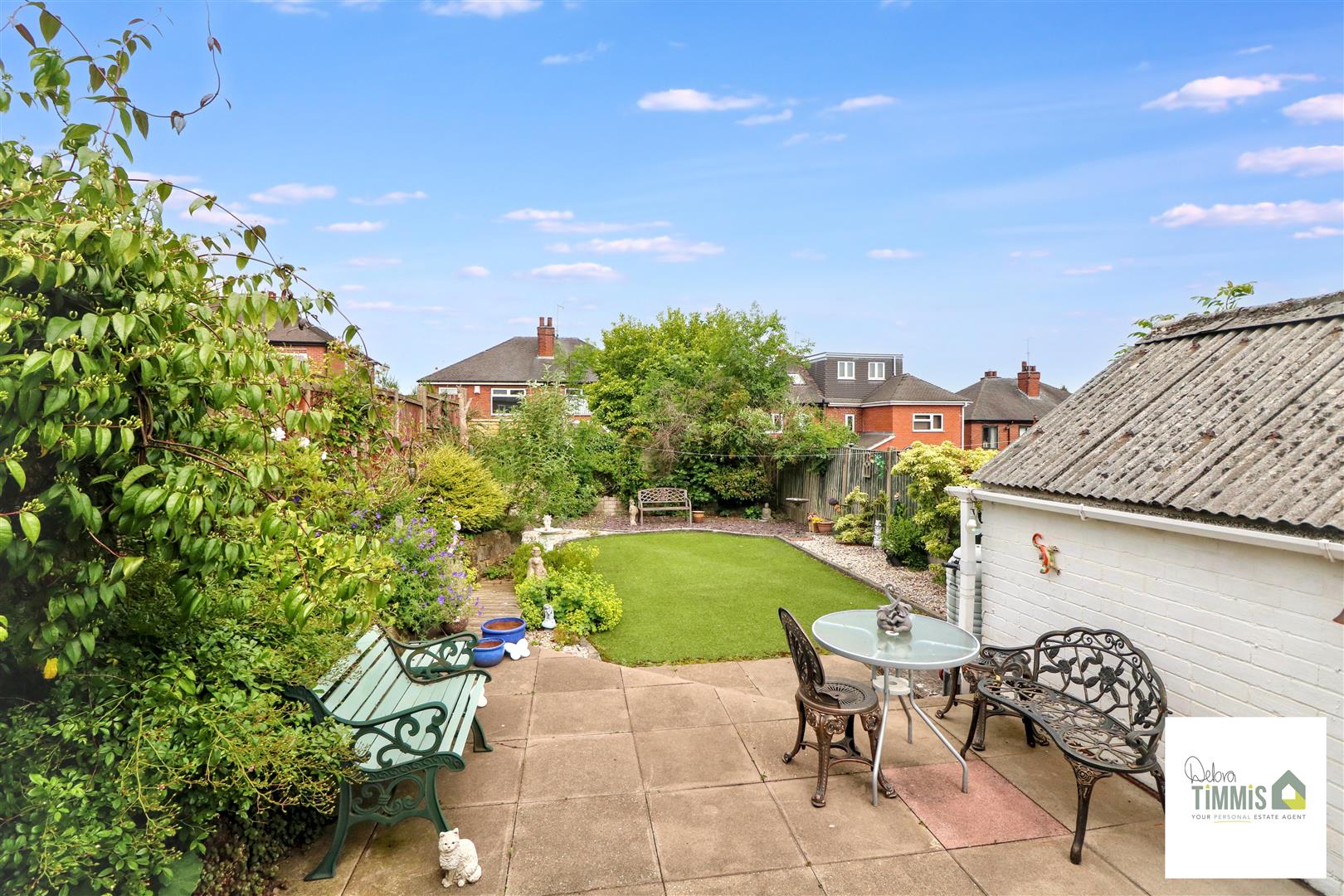 3 bed property in Courtway Drive, Stoke On Trent